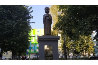 У Луцьку відкрили пам'ятник Анні Ярославні (фото)