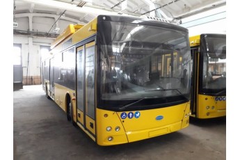 З кондиціонерами та зарядками для телефонів: у Луцьку з'являться нові тролейбуси