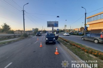 У Луцьку внаслідок наїзду автомобіля на пішохідному переході постраждали двоє людей