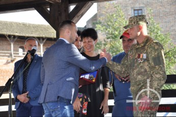 У замку Любарта українські захисники отримали звання 