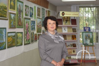 У Луцьку презентували виставку картин талановитої художниці (фоторепортаж)