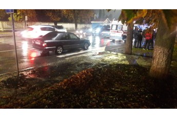 У Луцьку на пішохідному переході автомобіль збив жінку (фото)