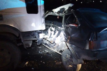 У Луцьку – аварія: вантажівка в'їхала в легковик (фото)