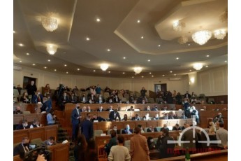 9 депутатів отримали мандати від партії 