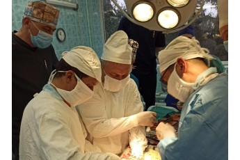 Луцькі лікарі разом з білоруськими колегами провели надзвичайно складну операцію (фото)
