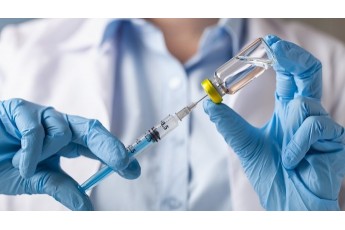 Повідомили, коли і як в Україні почнуть записувати на вакцинацію від коронавірусу