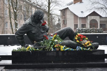 У Луцьку вшанували пам’ять загиблих під час Другої світової війни (фото)