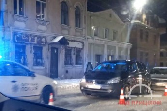 У Луцьку – аварія за участі трьох автомобілів (відео)