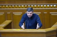 Волинський нардеп вимагає зупинити акредитацію у парламенті працівників заборонених 