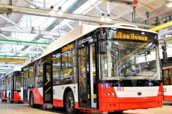 У Луцьку на маршрути вийдуть ще чотири нові тролейбуси (відео)