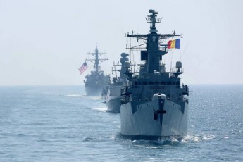 Кораблі, літаки та підводний робот: у Чорному морі розпочалися військові навчання НАТО