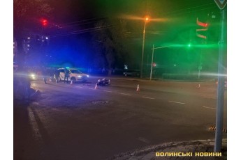 У Луцьку зіткнулися мотоцикл і ВАЗ (фото)