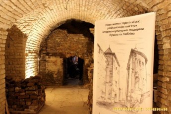 Луцьк туристичний: відреставрована вежа, кликуни та найдовші підземелля в Україні