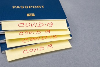 COVID-паспорти у ЄС: що відомо про сертифікати вакцинації та коли вони почнуть діяти