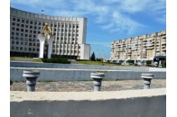Біля Волинської ОДА відновлять роботу фонтану