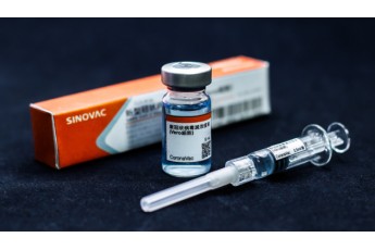 Ляшко запевнив, що щеплених китайською вакциною CoronaVac незабаром пускатимуть до Європи