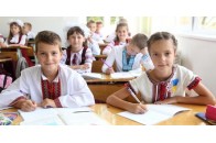 В Україні виплатять по 2000 грн на підготовку дитини до школи: хто отримає допомогу