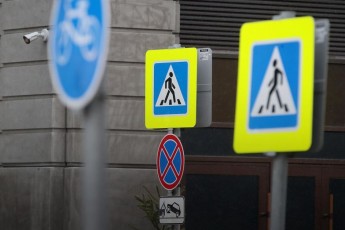 В Україні почнуть діяти нові дорожні знаки: що позначатимуть