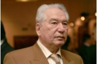 Помер Чингіз Айтматов 