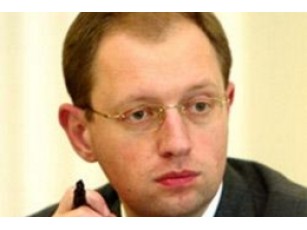 Яценюк віддав тижневу зарплату на допомогу постраждалим 