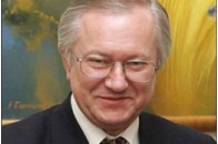 Скільки політиків, стільки і версій 