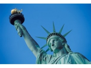 В США дешевшає бензин