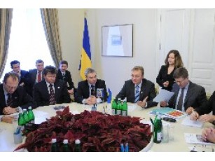 Львів відвідав секретар УЄФА Девід Тейлор