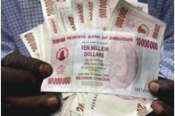 Зімбабве відтепер без національної валюти