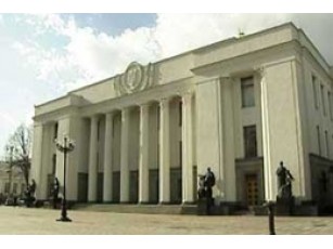 Хто раніше встав, того і трибуна 
