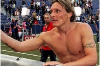 Відомий українцям футболіст може потрапити за грати