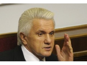 Литвин знає, що парламент хочуть розвалити 