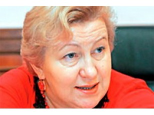 Тільки одна людина може вивести страну з кризи. Хто це?