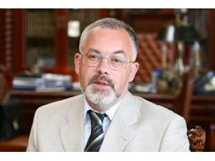 На думку відомого соціолога Табачник потенційний лідер, русофіл та \