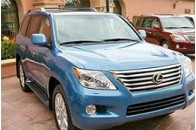 Toyota відкликає Lexus з міркувань безпеки