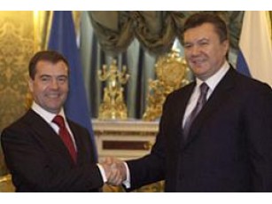 Янукович зустрівся з Медведєвим