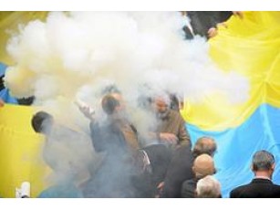 Чиї були димові шашки: НУ-НС відхрещується