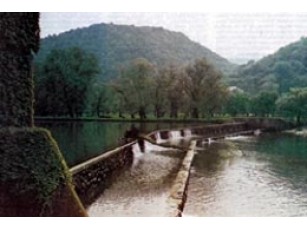 Потоком води з Каховського водосховища мало не змило село
