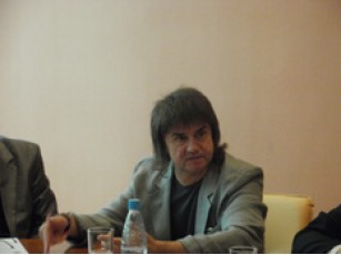Вадим Карасьов: «Україна зараз стоїть на паузі»