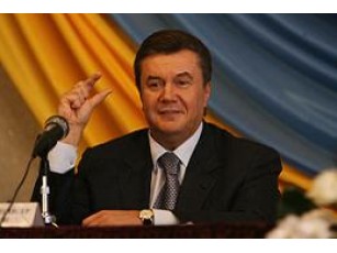 Янукович обіцяє скоротити дозвільну систему у понад 10 разів протягом трьох місяців