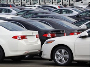 Toyota відкликає більше мільйона автомобілів
