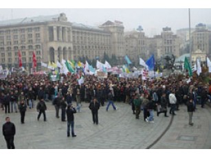 У Києві проходить наймасштабніший мітинг з 2004 року 