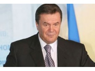Президент посадив звільнених міністрів у нові крісла