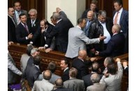 БЮТ блокує Раду через Тимошенко