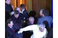 Депутати БЮТ звернуться до Генпрокуратури через бійку у Верховній Раді.