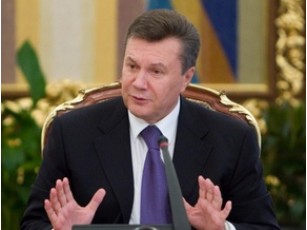 Янукович прокоментував бійку у Раді
