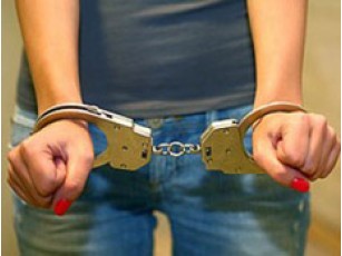 За допомогою перук та накладних вусів шахраї отримували кредити 