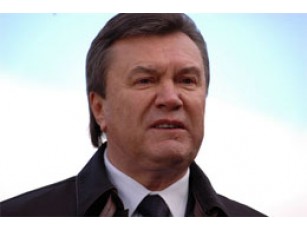 Янукович обіцяє посадити всіх, кого зловлять