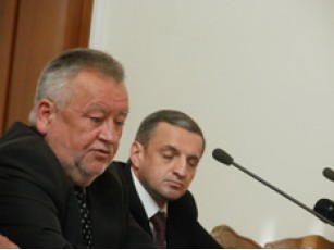 Борис Клімчук  розкритикував  програму економічного та соціального розвитку області на 2011  рік 