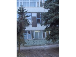 В Луцьку знайшлися двері, користування якими є летальним (ФОТО)