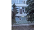В Луцьку знайшлися двері, користування якими є летальним (ФОТО)